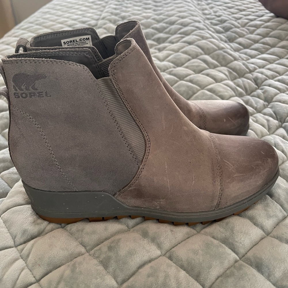 Sorel Women's Gray Ankle Boots